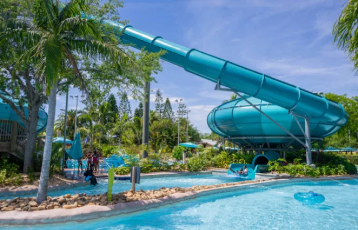 Tassie's Underwater Twist at Aquatica Orlando