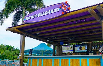 Motus Beach Bar at Aquatica Orlando