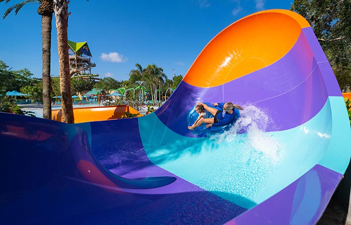 Turis Kid Cove water slide