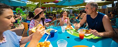 Dining and restaurants at Aquatica Orlando