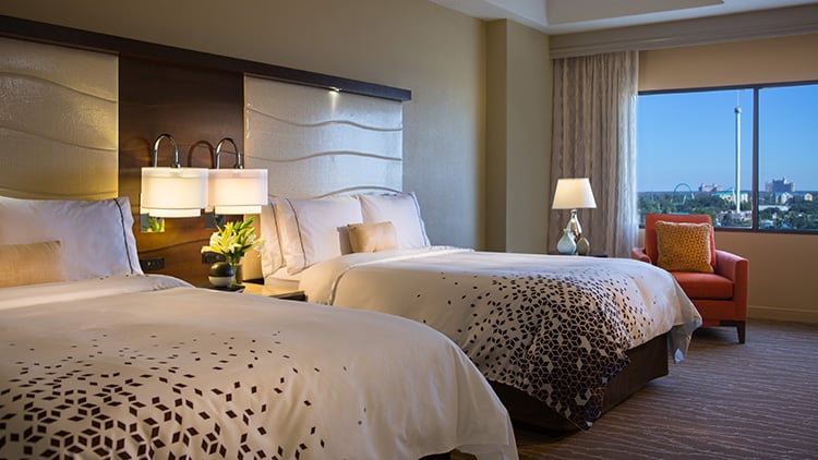 Renaissance Orlando Queen Beds